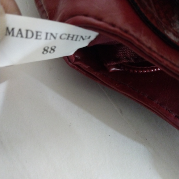 Bueno Collection Beaded Shoulder Purse - Picture 8 of 13